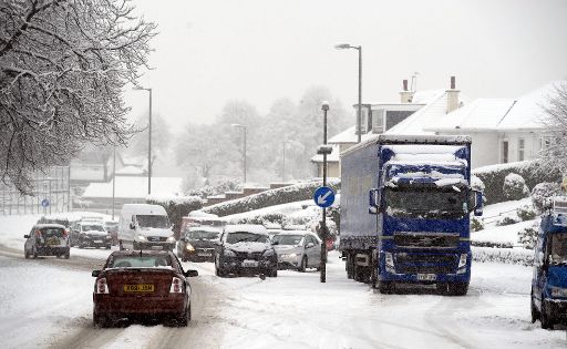 Schnee sorgte für reichlich Ärger in Schottland (Glasgow, 6. Dezember)