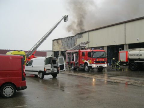 Großbrand bei Faymonville in der Industriezone Bütgenbach