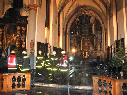 Brand in der Nikolauskirche in der Aachener Innenstadt