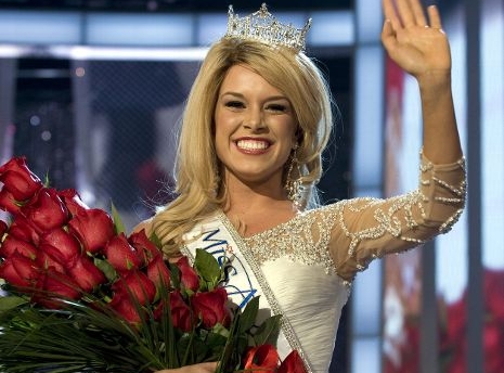 Teresa Scanlan aus Nebraska als Miss Amerika 2011 gekrönt