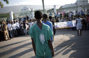 Gedenk-Feier rund um den Präsidenten-Palast in Port Au Prince