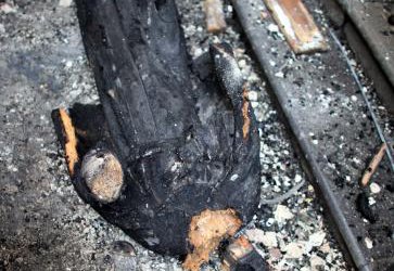Feuer in der Aachener Nikolauskirche: Hochaltar stark beschädigt