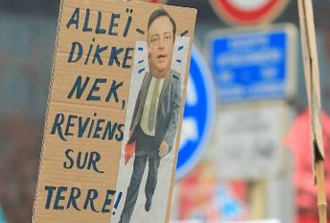 Protest gegen Regierungskrise