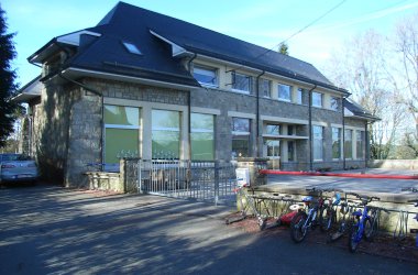 Schule Deidenberg: neue Fenster, neue Toiletten und ein Aufzug