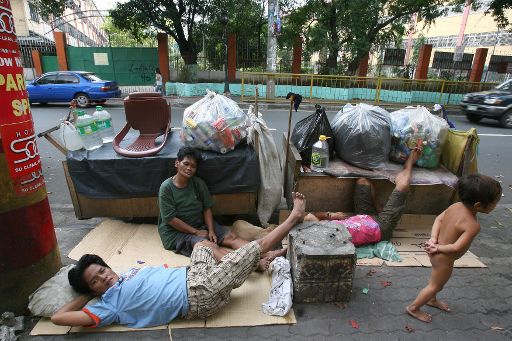 Armut: Heimatlose Menschen auf den Philippinen