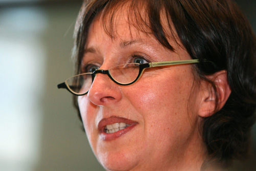 Monika Dethier-Neumann im Wallonischen Parlament
