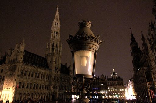 Earth Hour in Brüssel 2011 (Bild: Nicolas Maeterlinck/BELGA)