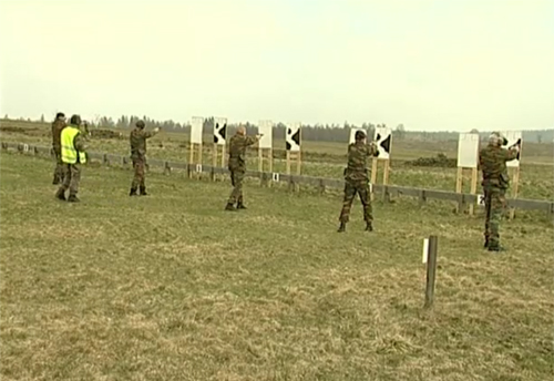 Schießübungen im Militärlager Elsenborn