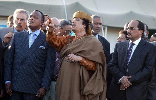 Gaddafi mit Vertretern der Afrikanischen Union in Tripolis