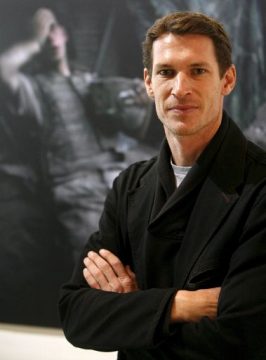 Tim Hetherington mit seinem "Wold Press Photo 2007" (8.4.2008)
