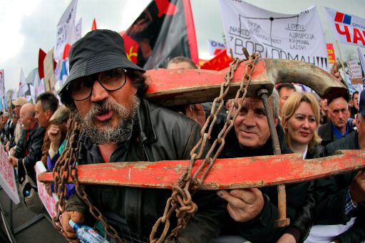 Belgrad: Anhänger von Serbiens Opposition fordern Neuwahlen