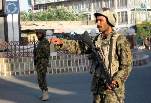 Afghanische Soldaten in den Straßen von Kandahar