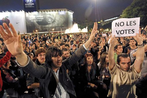 Das spanische Volk demonstriert in immer mehr Städten gegen soziale Ungerechtigkeit - hier in Barcelona