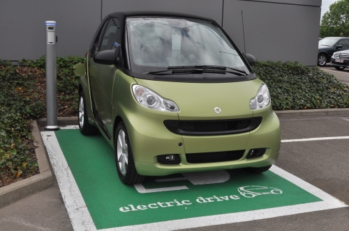 Erste Ladestation für Elektroautos bei Kalscheuer in Eupen