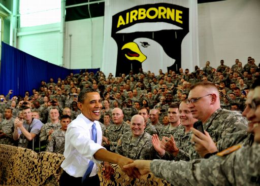 US-Präsident Obama besucht die aus Afghanistan zurückgekehrten Elite-Soldaten auf Fort Campbell