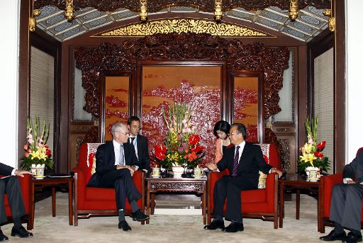 EU-Ratspräsident Herman Van Rompoy zu Besuch bei Chinas Staatschef Wen Jiabao