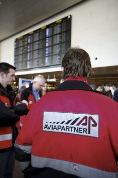 Mitarbeiter des Abfertigungsunternehmens Aviapartner