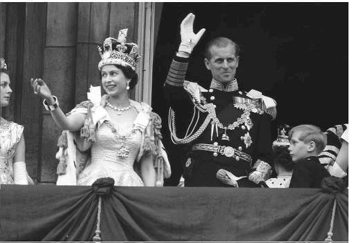 Queen Elisabeth und Prinz Philip nach ihrer Krönung am 2. Juni 1953