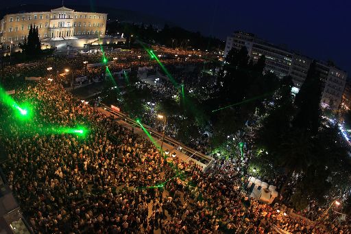 Proteste gegen die Sparmaßnahmen vor dem griechischen Parlament in Athen