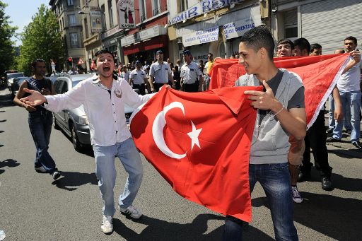 Türkische Fußballfans in Brüssel