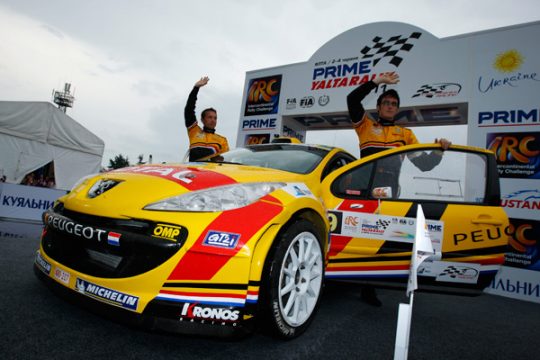 Yalta-Rallye: Thierry Neuville im Peugeot 207