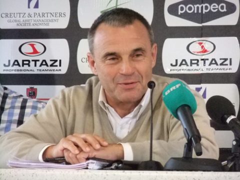 Trainer Wolfgang Frank