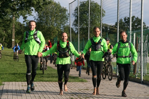 Oxfam-Marschierer ziehen 100 Kilometer durch Ostbelgien - Gewinnerteam Aplanos