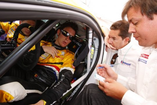 Barum Rallye: Thierry Neuville im Peugeot 207 S2000