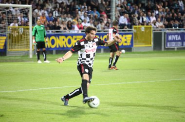 Benefizfußballspiel: Formel 1-Fahrer besiegen belgische Prominenz mit 6:3