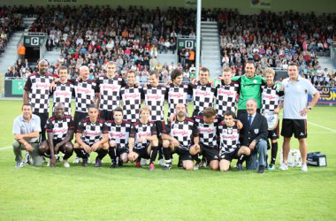 Benefizfußballspiel: Formel 1-Fahrer besiegen belgische Prominenz mit 6:3