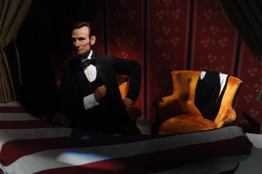 Abraham Lincoln in der Theaterloge, in der er ermordet wurde (Wachsfigurenkabinett Madame Tussauds in Washington)