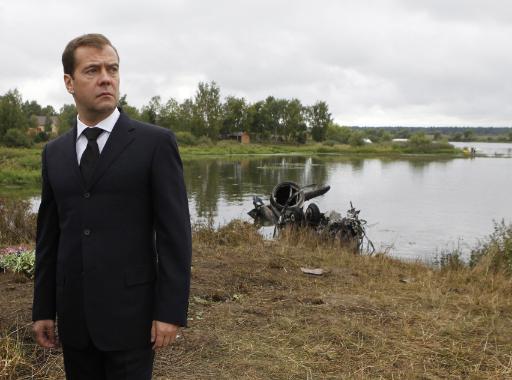 Russlands Präsident Medwedew an der Absturzstelle