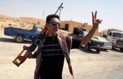 Libyscher Rebell vor Bani Walid