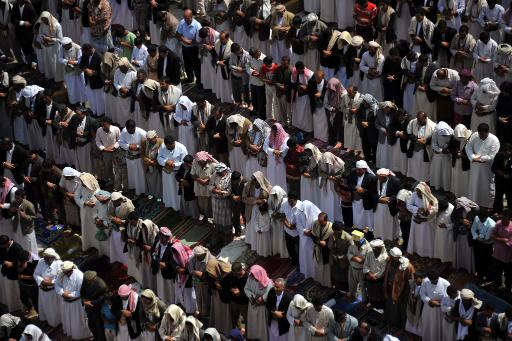 Tausende Demonstranten in Sanaa fordern immer wieder den Rücktritt von Präsident Salih (23.9.)