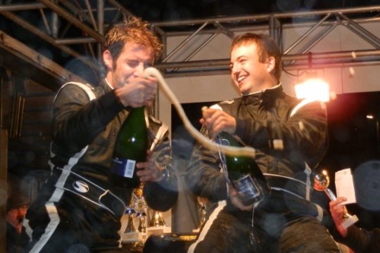 Achim Maraite/Stephan Hermann feiern den Sieg im RACB-Kriterium