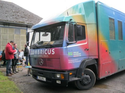 Lumbricus: Umweltbus macht Halt in St. Vith