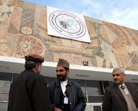 Zweiter Tag der Ratsversammlung "Loja Dschirga": Abgeordnete in Kabul
