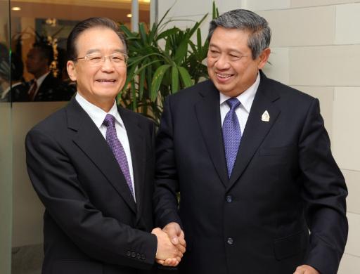 Chinas Premier Wen Jiabao mit Gastgeber Susilo Bambang Yudhoyono