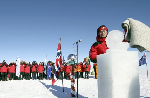 Ehrung von Roald Amundsen am Südpol