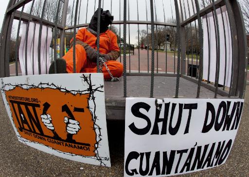 Shut down Guantánamo: Schließt Guantánamo - Protest vor dem Weißen Haus