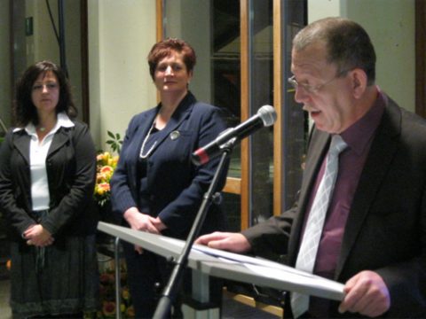 Marion Wengenroth, Ingrid Mertes und Dr. Albert van der Putten