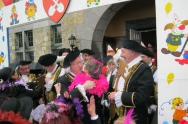 Möhnendonnerstag 2012 in Bütgenbach
