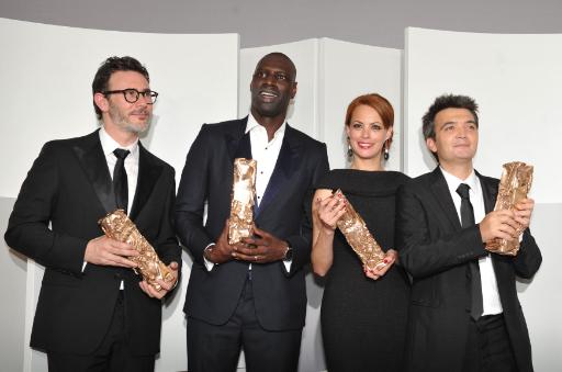 Regisseur Michel Hazanavicius, Schauspieler Omar Sy, Schauspielerin Bérénice Bejo und Produzent Thomas Langmann mit ihren Césars