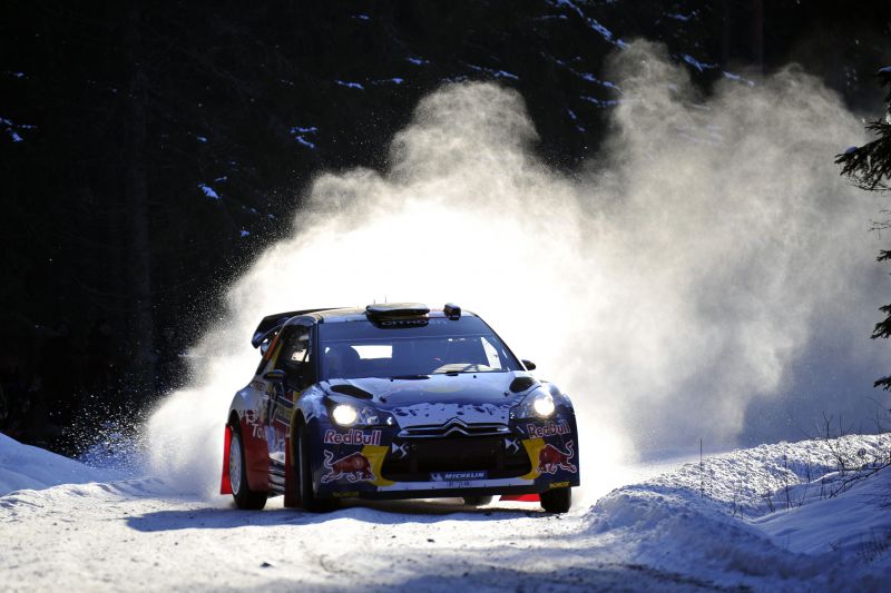 Thierry Neuville: Premiere im Schnee