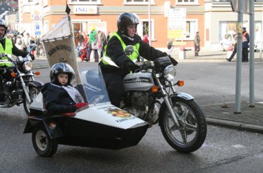 Rosenmontagszug in Eupen