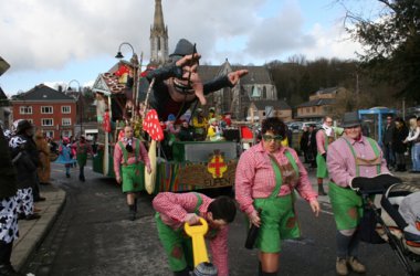 Rosenmontagszug in Eupen