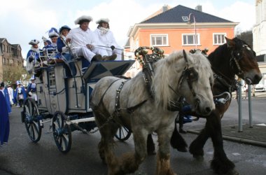 Rosenmontagszug in Eupen