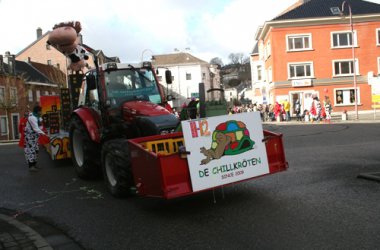 Rosenmontagszug in Eupen