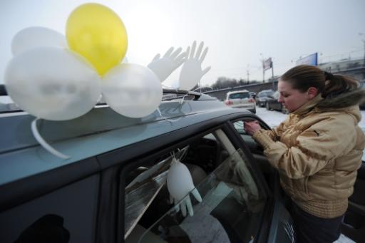 Moskau: Weiße Ballons gegen Putin