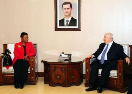 UNO-Nothilfe-Koordinatorin Valerie Amos mit dem syrischen Außenminister Walid al-Moualem